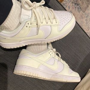 Nike dunks- off white color